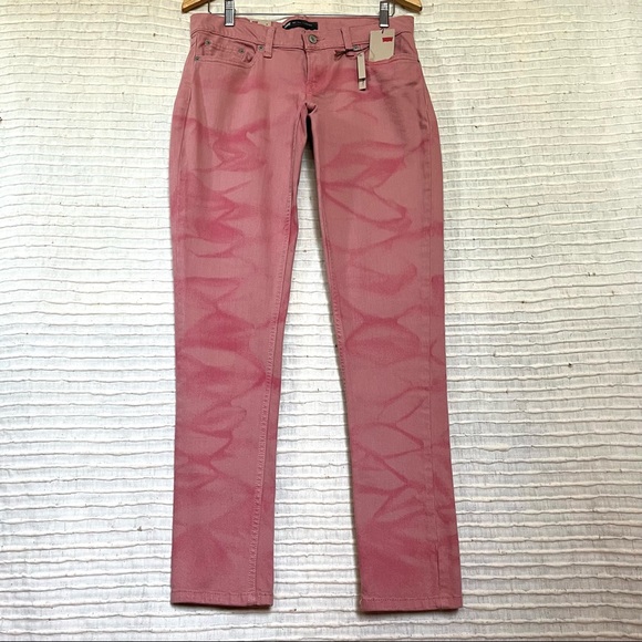 NWT Levi’s 524 Wavy Tye Dye Low Rise Jeans - Picture 4 of 10